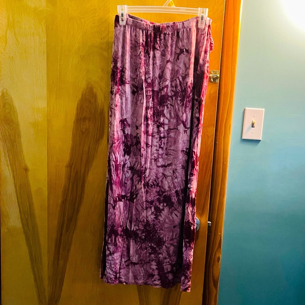 Size-Medium tie dye maxi skirt